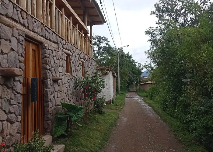 Lodge The Cactus Refuge